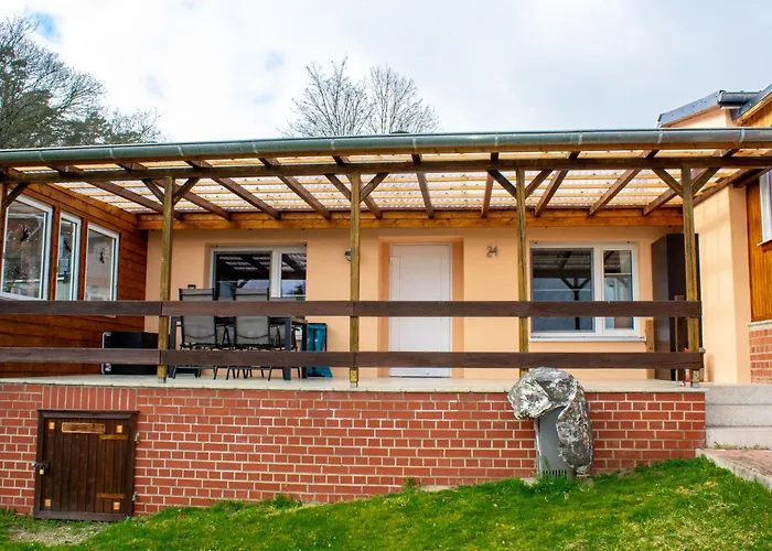 Comfort Near Castle Views *