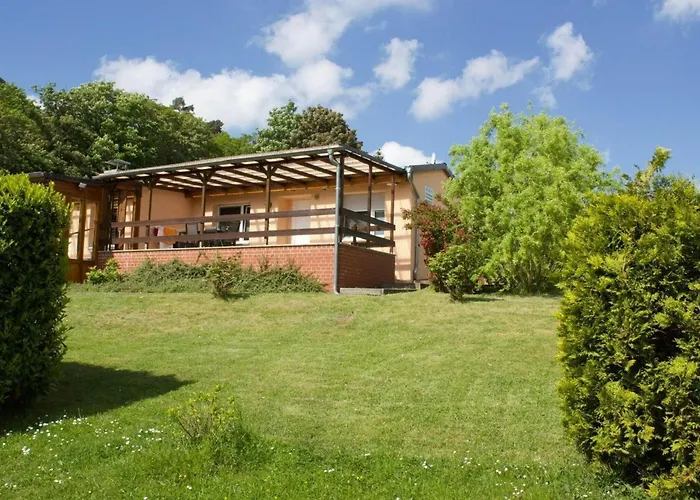 別荘 Comfort Near Castle Views